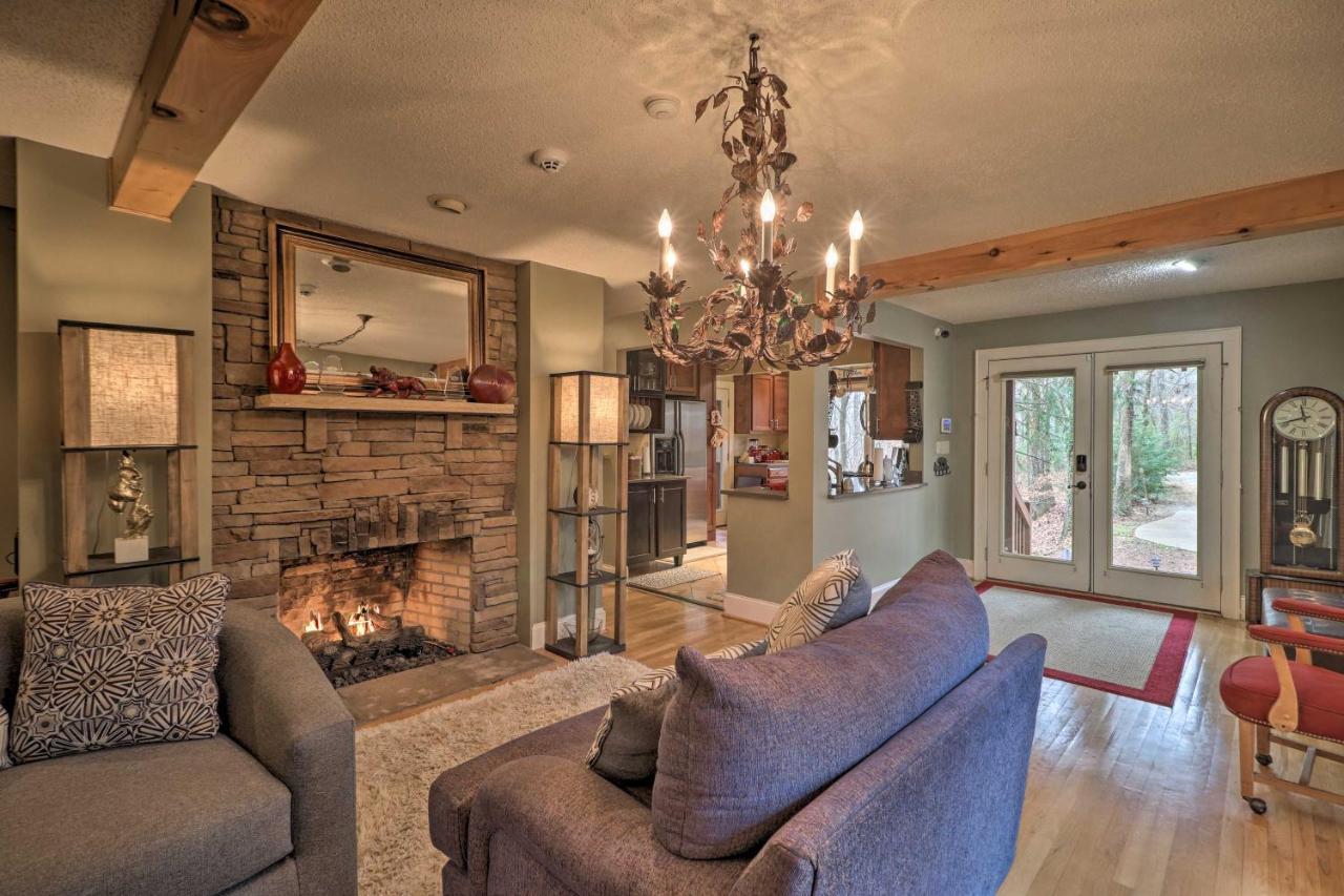 Cozy Conyers Cabin With Fireplace And Pool Table! Bagian luar foto